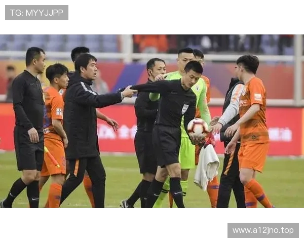 角球进球被判无效町田主帅质疑傅明判罚称自己都不清楚犯规原因